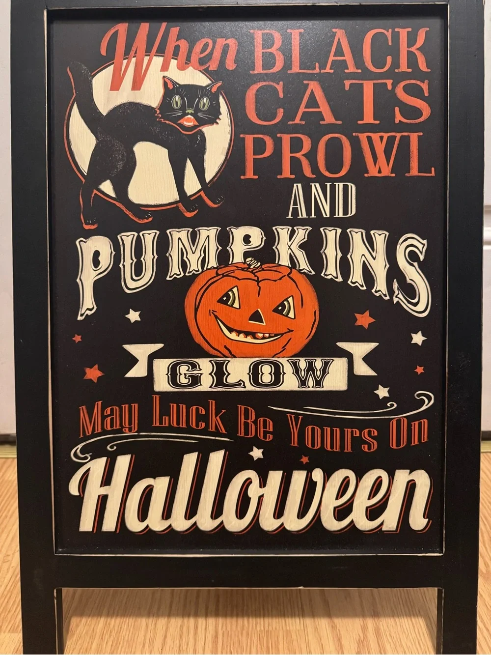 Ashland Halloween Decor